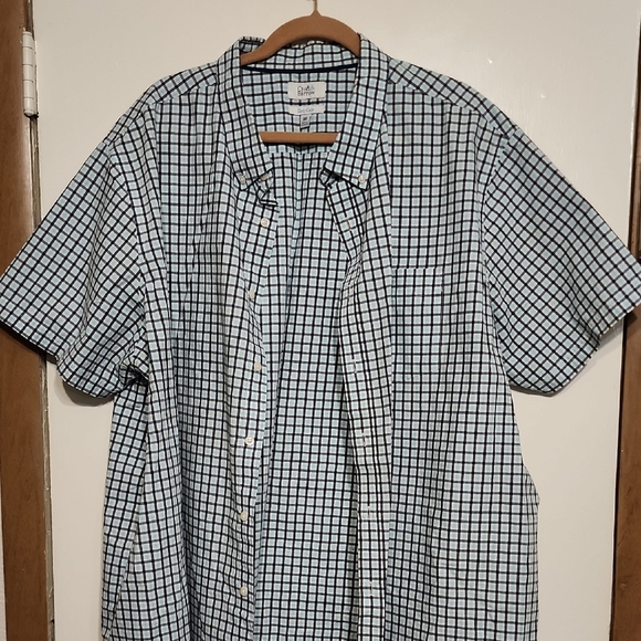 Croft & Barrow Blue and White Casual Button Down Shirt - Picture 1 of 5